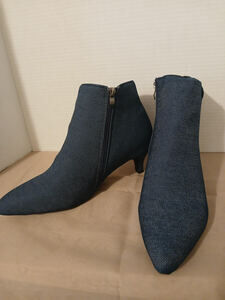 Blue Ankle Boots with Pointed Toe and Gold Zipper